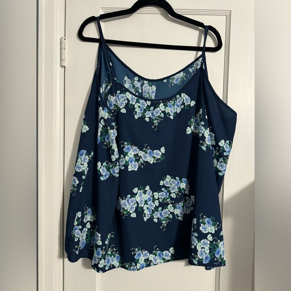 Plus size 4x blue flowered cami. - Picture 2 of 3